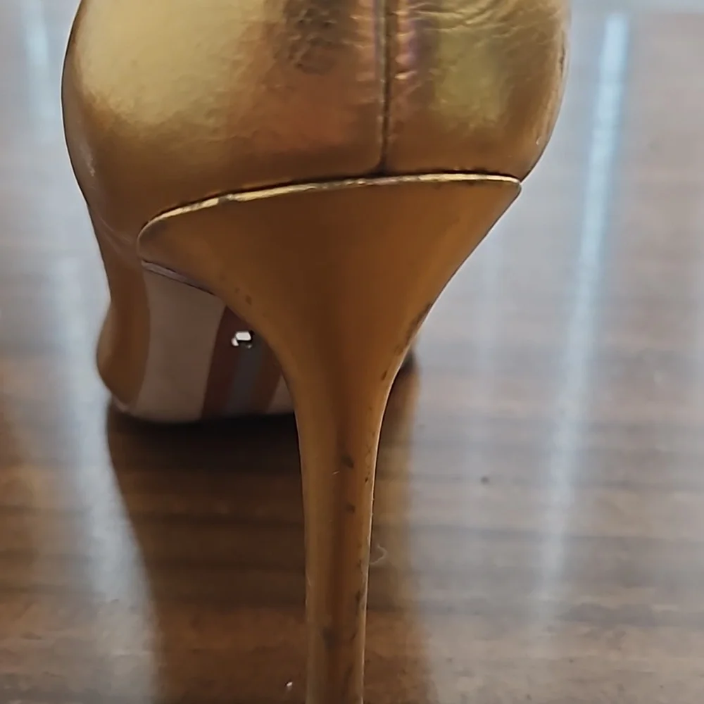 Sam Edelman Gold Stiletto Pumps - Picture 5 of 8